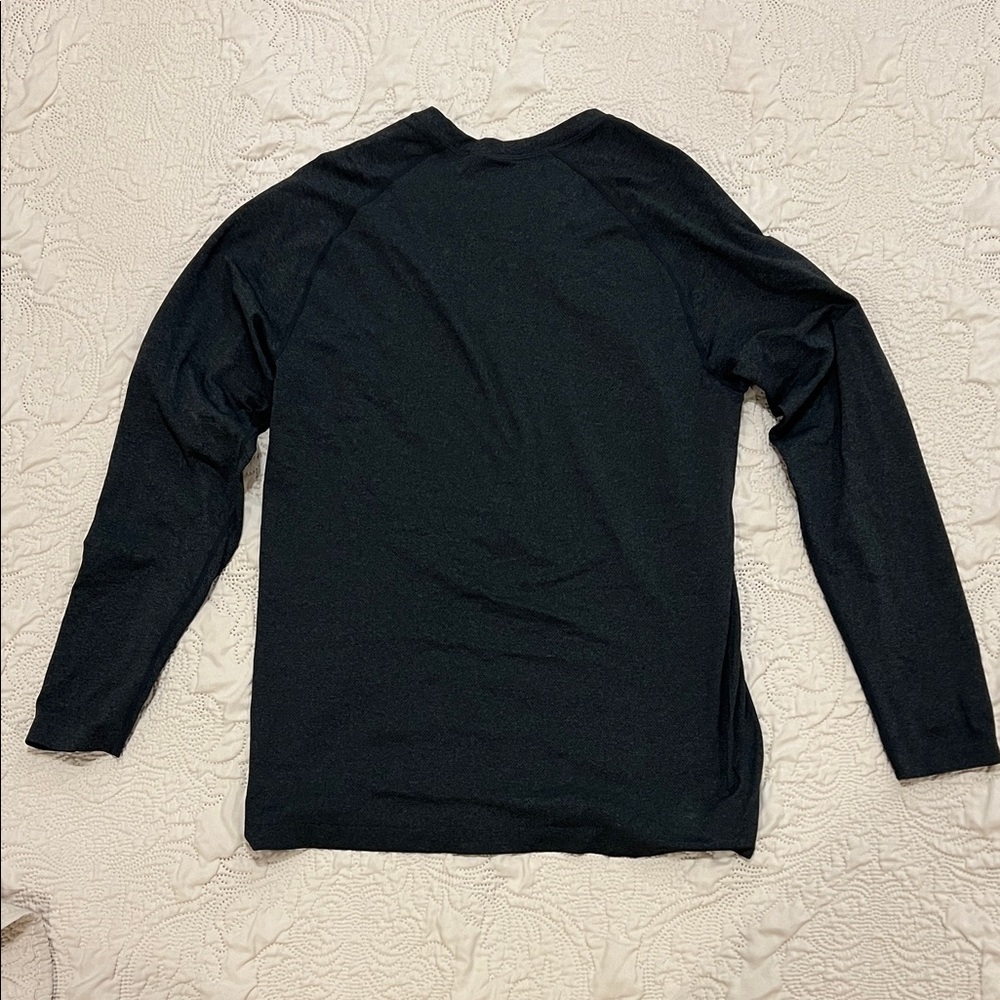 Fabletics Men's Black Long Sleeve Crew Top - Picture 5 of 8